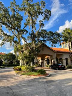 Grand Superior 3BR Tuscana Golf Resort near Disney - Kissimmee - 0