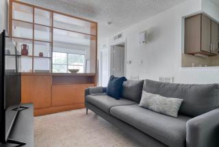 Blueground Gateway gym pool near stadium ATX-241 - 0