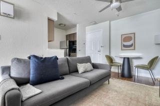 Blueground Gateway gym pool near stadium ATX-241 - 8