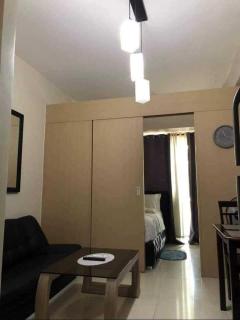 Field Residences Condotel Near Airport - Manila - 0