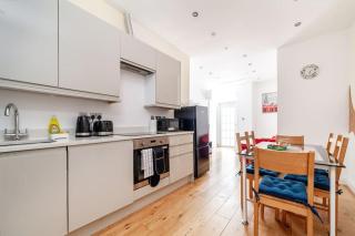 Spacious Retreat 2-bed in Popular Camden Town - Londres - 0