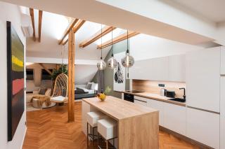 3BR AC Heaven of Harmony LUXPenthouse Theater view - Prague - 8