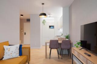 Metropolis Old Town Apartments - 1