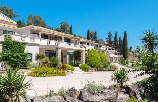 Bella Mare Hotel - 5