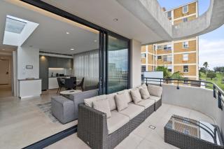 Inviting 2BR Unit with Parking near Coogee Beach - 6