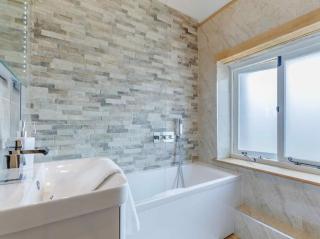 The Granary at Henrhiw Farm Cottages - Usk - 1
