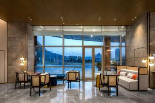 Hilton Garden Inn Huzhou High-Speed Railway Station - 2