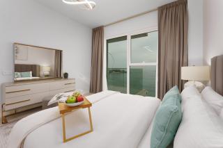 Maison Privee - Seaside JBR Living w/ Open Sea & Bluewaters Views - Dubai - 2