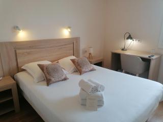 Hôtel Platanes - KB HOTEL GROUP - Étauliers - 6