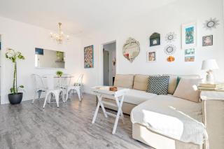 Hauzify I Apartament Zulú Cubelles - Cubelles - 9