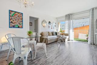 Hauzify I Apartament Zulú Cubelles - Cubelles - 8