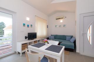 Apartment Tonka *balcony & partial seaview! - Krk - 9