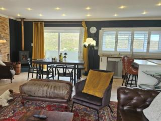 10 on Flora Close - Hout Bay - 2