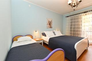 Apartments Nevina 1230 - 3