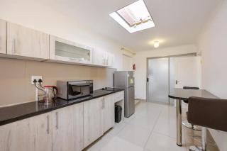 One bedroom apartment. - 6