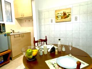 Athens Vintage Apartment - 5