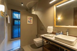 StayVista at Nivriti - Heated Outdoor Pool - Kasauli - 1