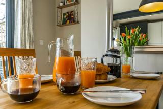 SPACIOUS HOME WITH GARDEN-SLEEPS 5 Contractors, families, and group stays welcome - Beeston - 5