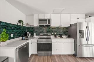 Brand New 2Bed in Bonita's Heart with Superb Patio and Garden - 8