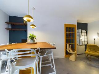 Stylish and Modern 2Bed 2Bath Hackney Apartment - Pass the Keys - 9
