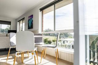 Suncatcher St Helens - Views - Sleeps 4 - 0