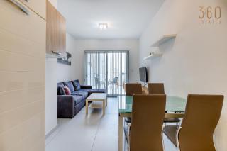 Cosy 1BR penthouse with Private Terrace in Gzira by 360 Estates - Sliema - 7