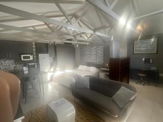 28 on Symonds Luxstudio 5 - 5