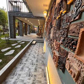 Sheki Hilal Boutigue - 1