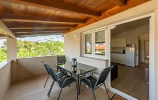 1 Bedroom Amazing Apartment In Vir - Vir - 3