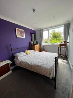 StayInWoking at 30 Woodlands - Horsell - 7