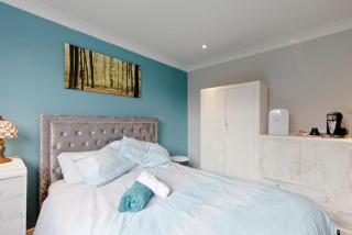 StayInWoking at 30 Woodlands - Horsell - 5