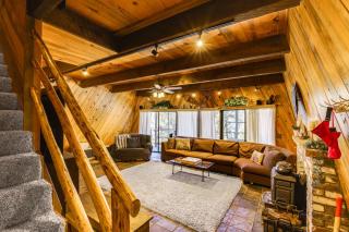 Woodsy Lake Almanor Cabin with Community Perks! - Lake Almanor - 7