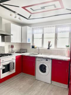 Westfield Gardens Apartment - 3 bedrooms - Goodmayes - 7