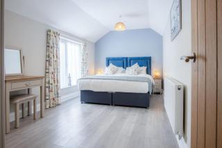 Harbour View - 2 Bedroom Apartment - Milford Haven - Milford Haven - 1