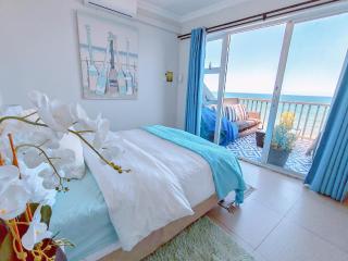 OCEAN BREAKAWAY - Power back up, 2 Adults & 3 Kids only, Umdloti - 4