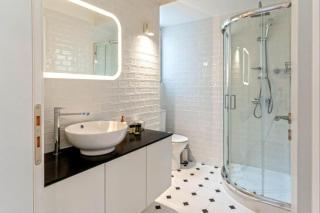 Phaedrus Living Modern City Flat Gkyzi - Atene - 2
