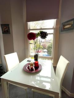 Snug Studio Apartment in Central Location - 4