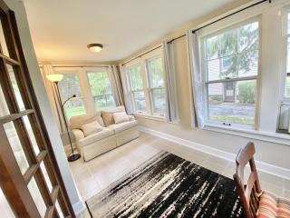 Cleveland Colonial in Family Area - Cleveland Heights - 3