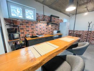 Industrial Studio with Patio - Athen - 6