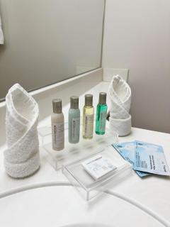 Divya Sutra Plaza and Conference Centre Calgary Airport - Calgary - 3