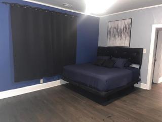 Charming King bed & Queen Sofa bed & TV Wifi - Decatur - 0
