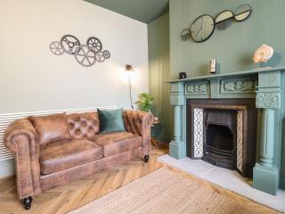 Overton - Chesterfield - 7