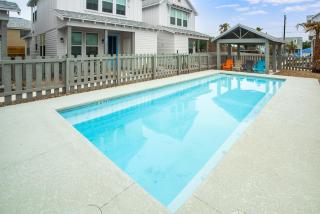 Sea Glass Cottage - Beach Gear Credit Included! - Port Aransas - 0