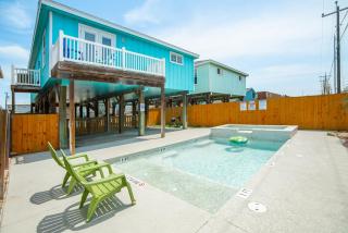 Boogie Board Bungalow - Pet Friendly! PRIVATE POOL! - Port Aransas - 0