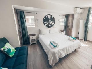 Joliebeachsxm - Grand Case - 5