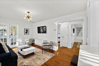 Private Uptown Flat - Walk to Nights of Lights! - St. Augustine - 9