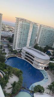 Klynne's Staycation Azure Urban Resort Residences - Manila - 8