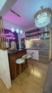 Klynne's Staycation Azure Urban Resort Residences - Manila - 1
