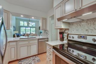 Salem Vacation Rental with Lake Keowee Access! - Salem - 2