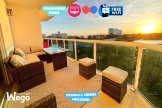 Large 3BR Apt SunsetView Roof Pool Walk to Beach - 9